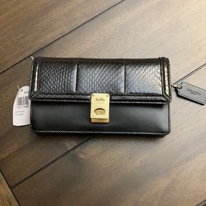 Coach Hutton Clutch - BRAND NEW!!!